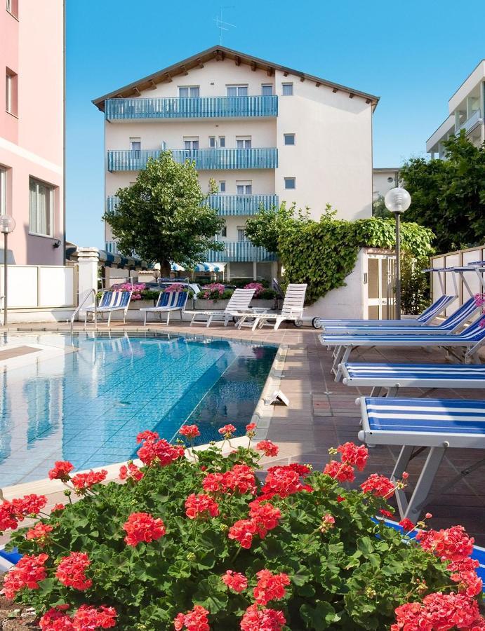 Hotel Sanremo Milano Marittima Exterior foto